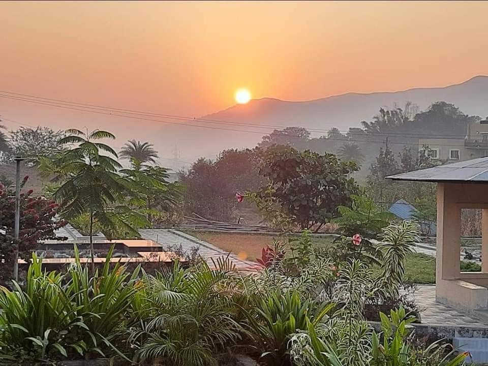 Royal Meadows - Igatpuri Bungalow B Eksteriør bilde